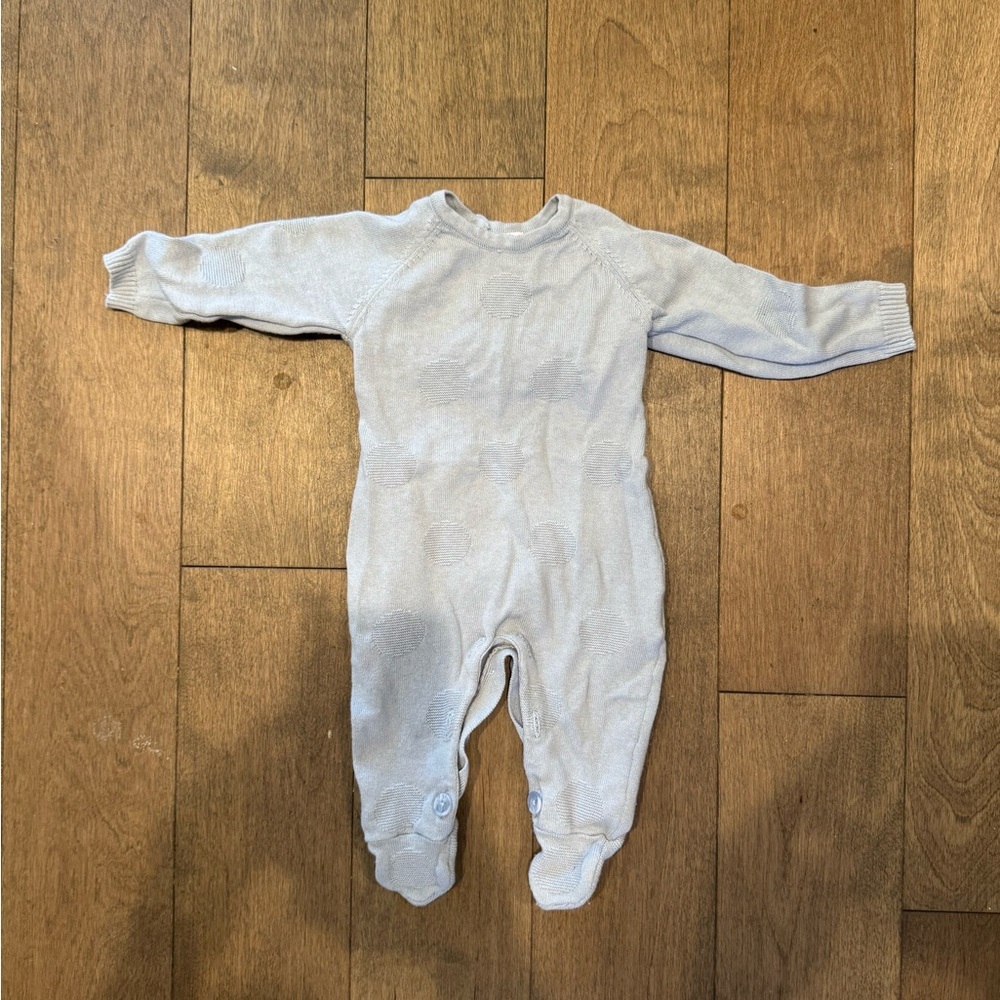 Le Top Gray Footies One Piece with Cozy Design